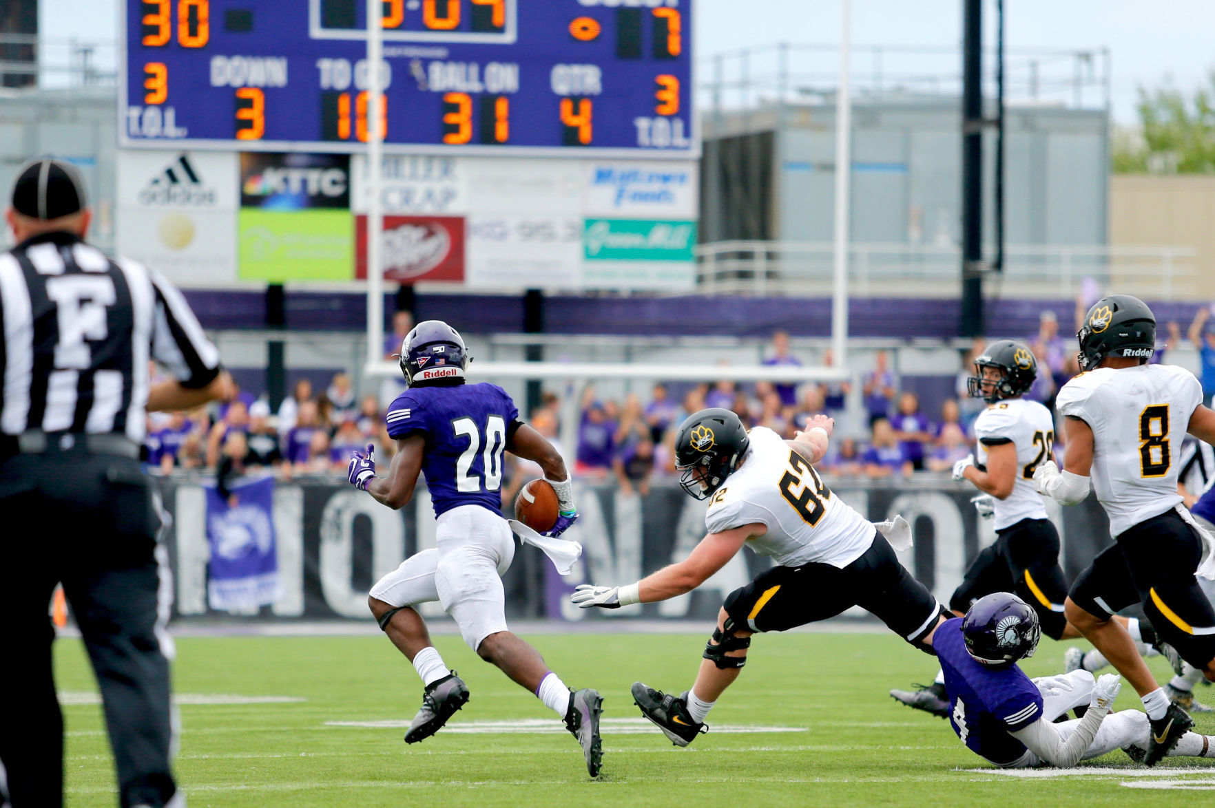 WSU FB vs Wayne State